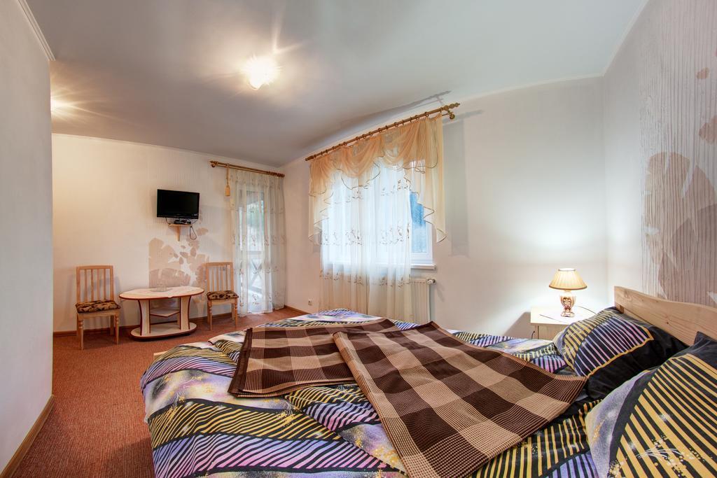 Pektoral Hotel Bukovel Room photo